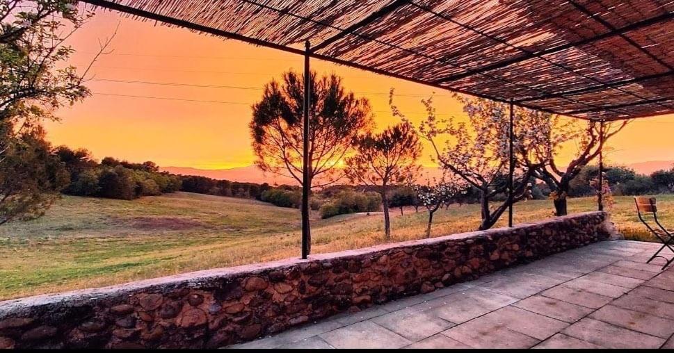 - Le Clos Devancon *